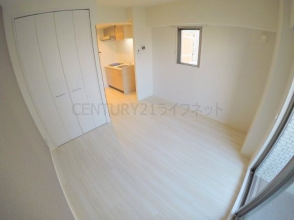 ファーストステージ江坂広芝町2