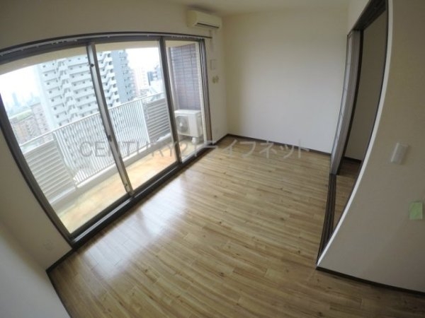 アーバンフラッツ西中島