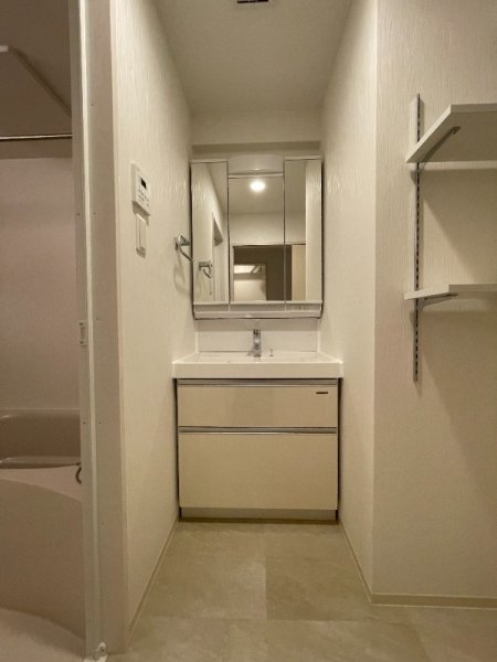 プレジオ西中島ASIAN