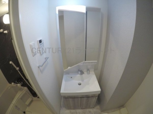 ラドゥセール江坂2