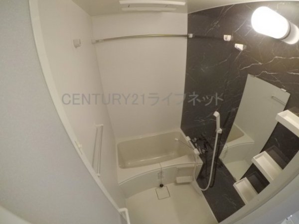 ラドゥセール江坂2