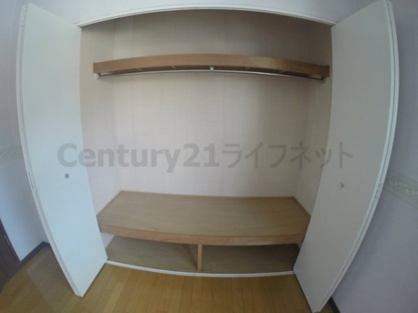 ドムール三国2番館