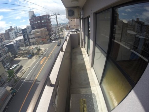 ドムール三国2番館