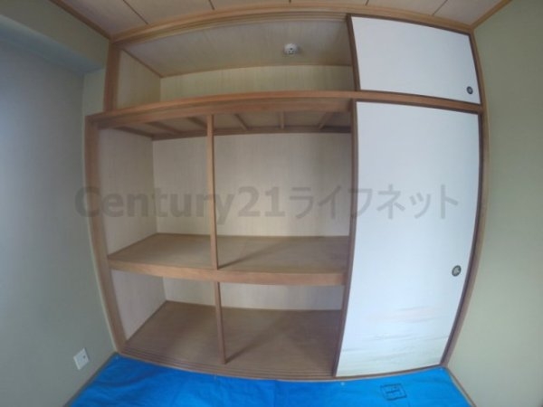 ドムール三国2番館