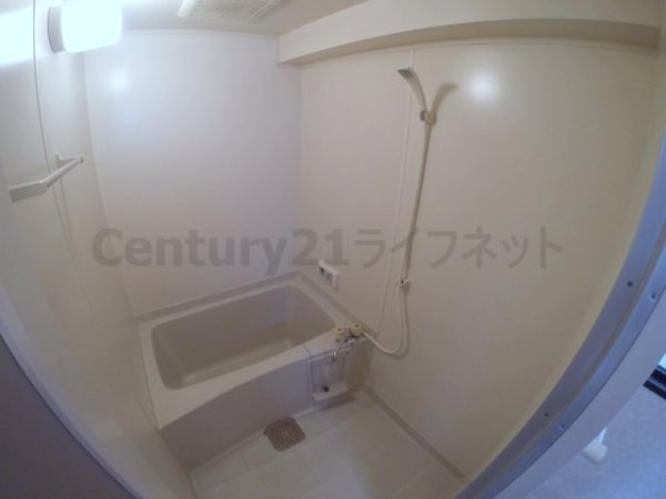 ドムール三国2番館