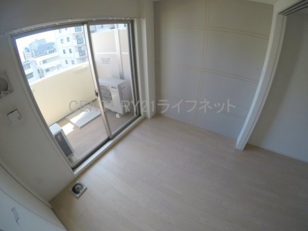 セレニテ江坂ルフレ