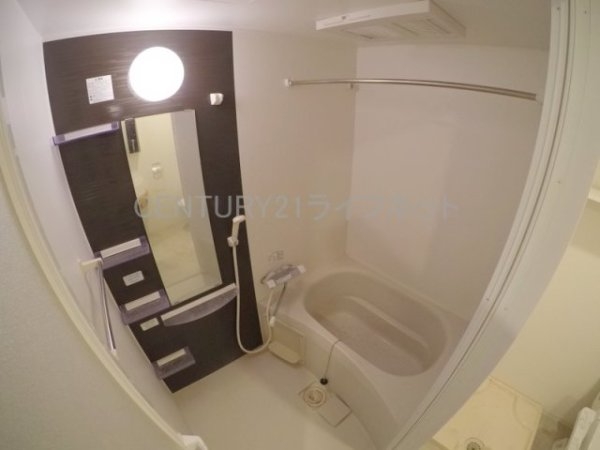 セレニテ江坂ルフレ