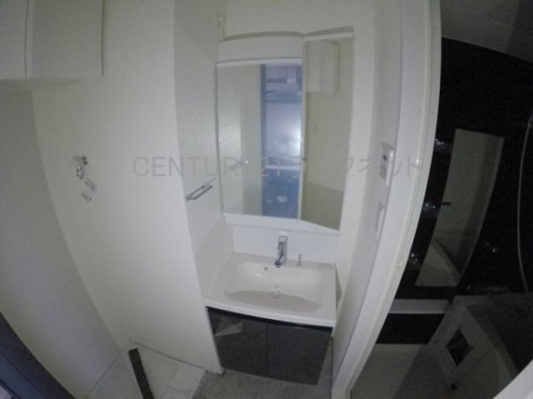 プレイシズ　シンオオサカ