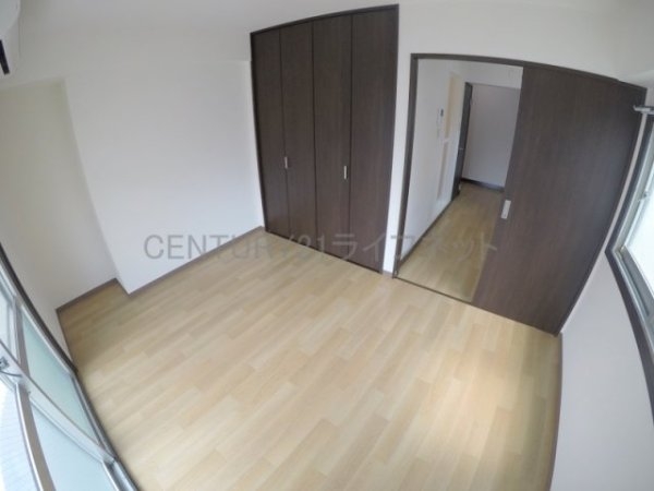 アールエンシンビル