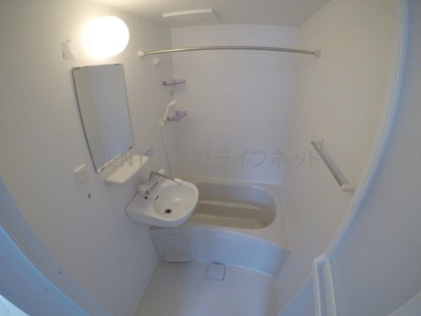 アールエンシンビル