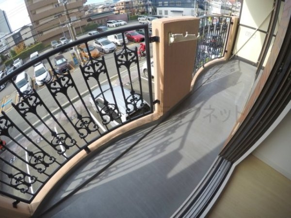 タイガーマンション