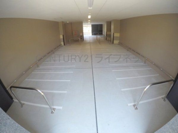 プレサンスブルーム東三国