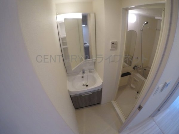 プレサンスブルーム東三国