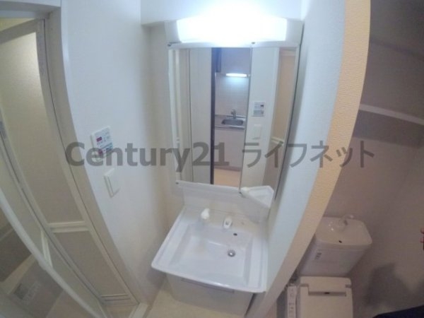 大阪市淀川区十三本町１丁目のマンション