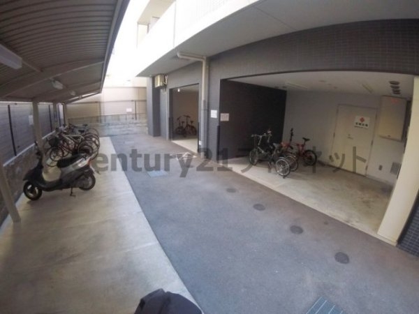 大阪市淀川区十三本町１丁目のマンション