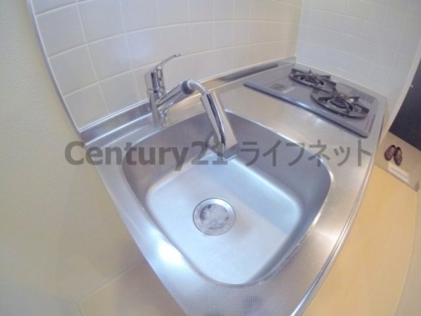 大阪市淀川区十三本町１丁目のマンション