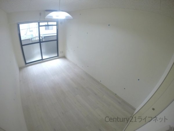 ISハイツ西中島