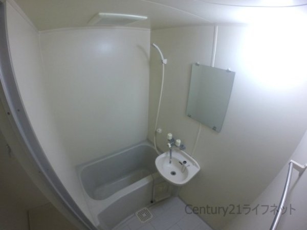 ISハイツ西中島