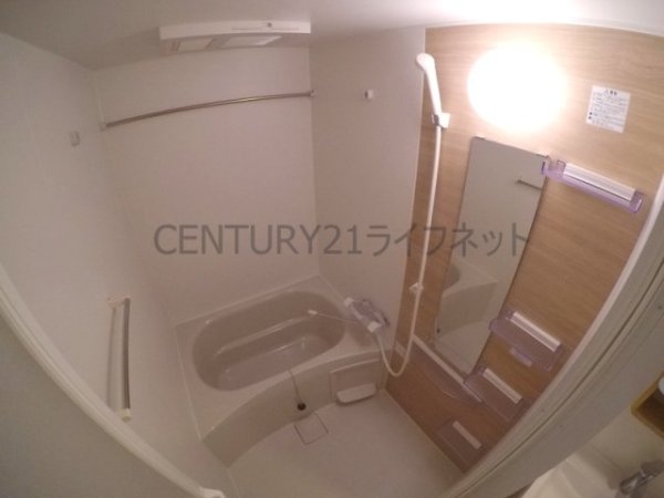 アドバンス江坂ラシュレ