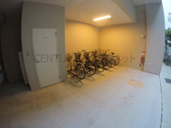 アパートメンツ江坂