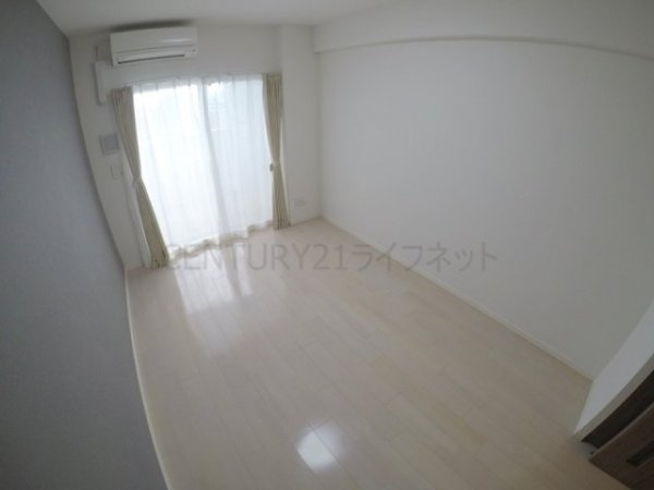 スペーシア江坂広芝町