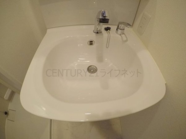 スペーシア江坂広芝町