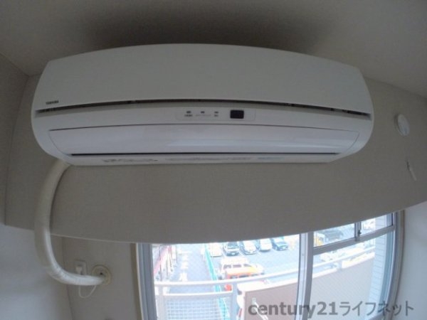 ホワイトハイツカドタ