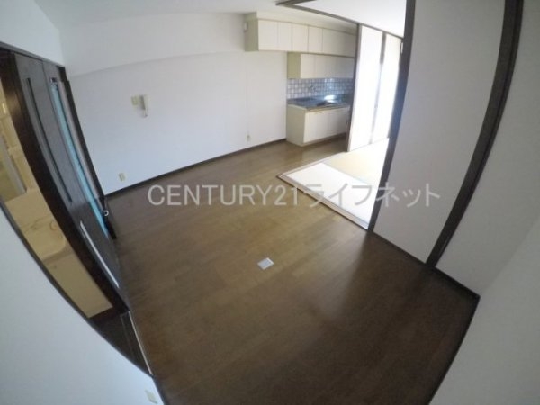 クリスタルシャトウ