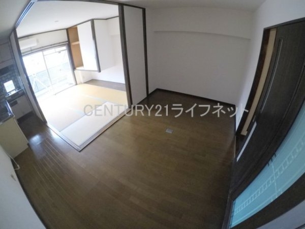 クリスタルシャトウ