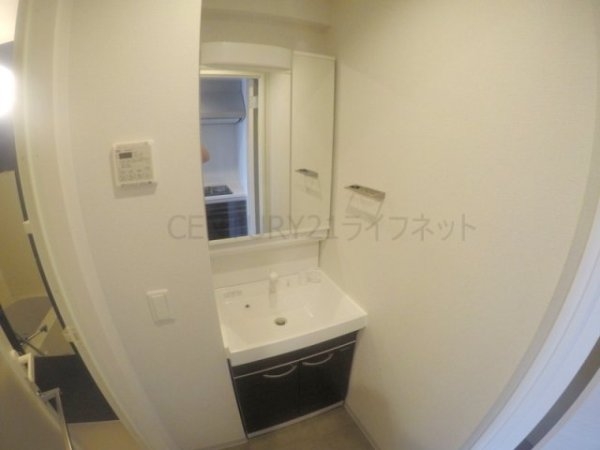 ファーストフィオーレ江坂ガーデン