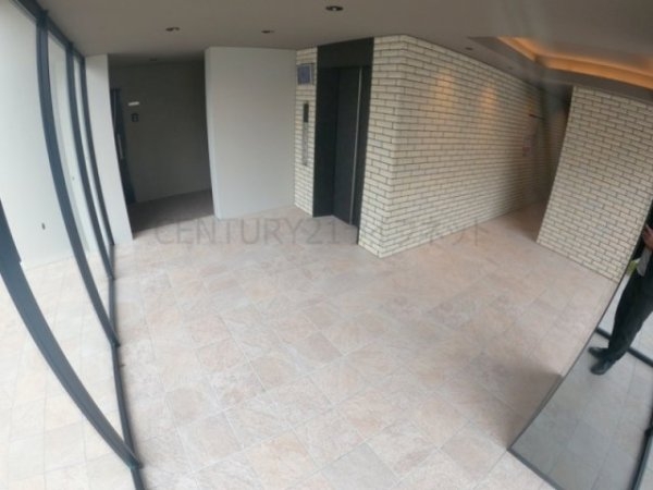 ファーストフィオーレ江坂ガーデン