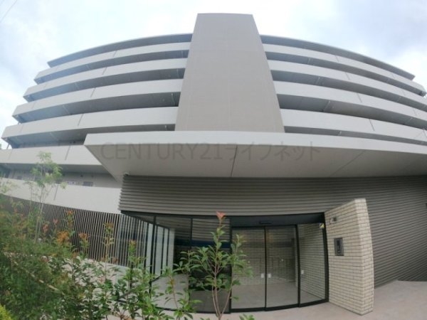 ファーストフィオーレ江坂ガーデン