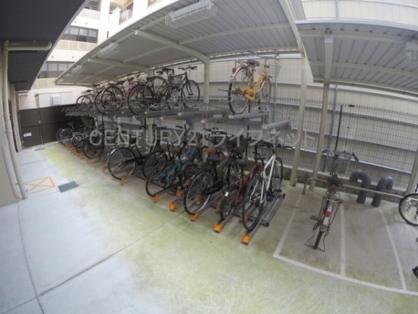 サムティ江坂レガーロ