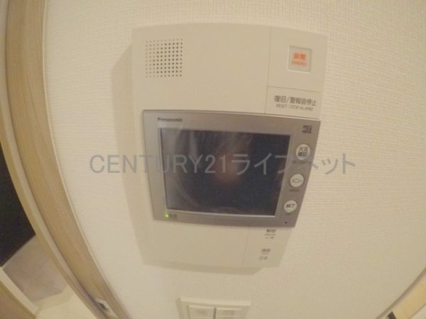 ザミューチュアル江坂