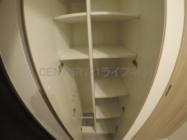 ザミューチュアル江坂