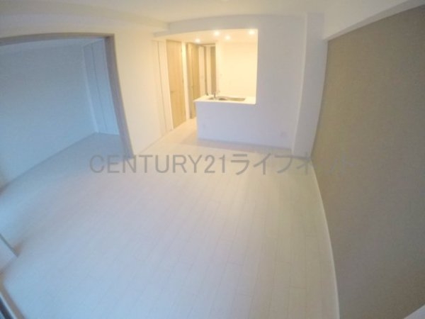 ザミューチュアル江坂