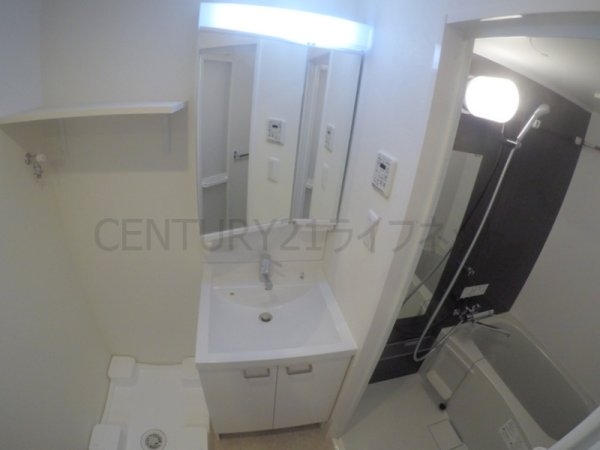 ファーストフィオーレ江坂ネクシス