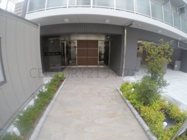 ファーストフィオーレ江坂ネクシス