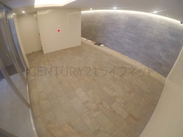 ファーストフィオーレ江坂ネクシス