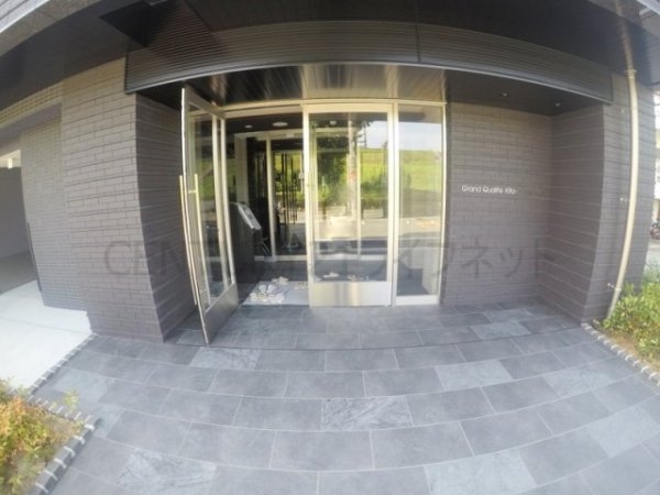 グランカリテ北大阪リヴィエ