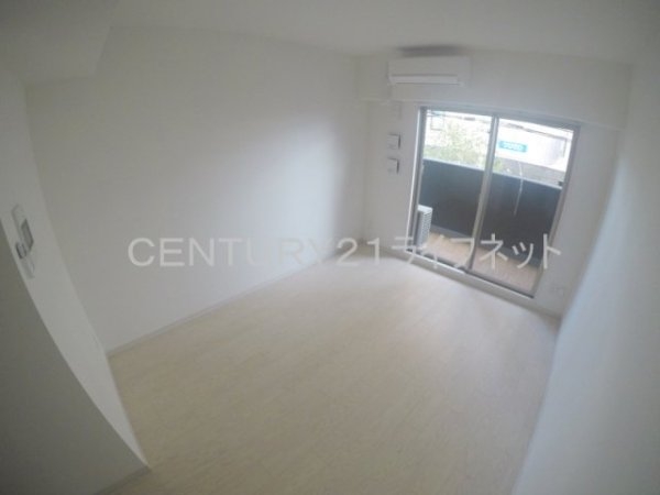 アドバンス江坂東デパール