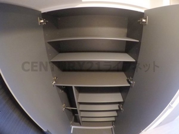 プレサンス大阪三国ネオス