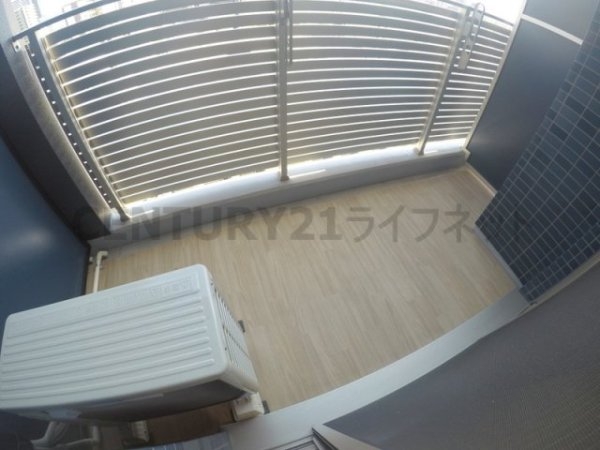 プレサンス大阪三国ネオス