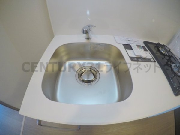 プレサンス大阪三国ネオス