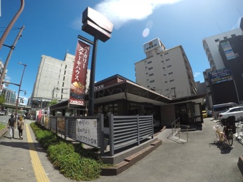 サンレムート江坂サード(VOLKS(フォルクス)江坂店)