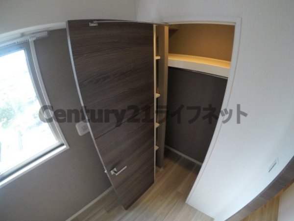 サンレムート江坂サード