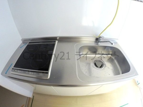 大阪市淀川区東三国１丁目のアパート