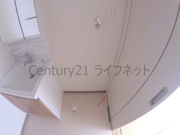 大阪市淀川区東三国１丁目のアパート