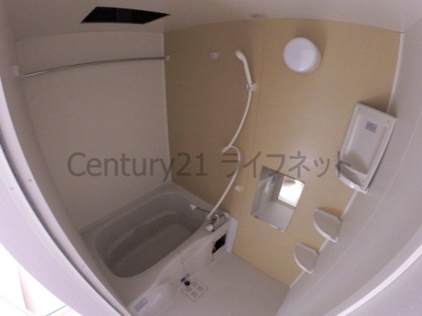 大阪市淀川区東三国１丁目のアパート