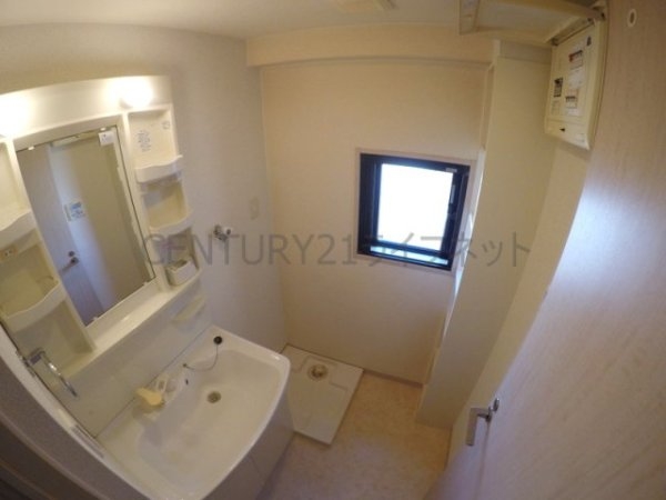 ドライバウム江坂